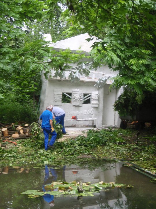 Markus-Lutter_Bildhauerei_Kulisse_2011_0