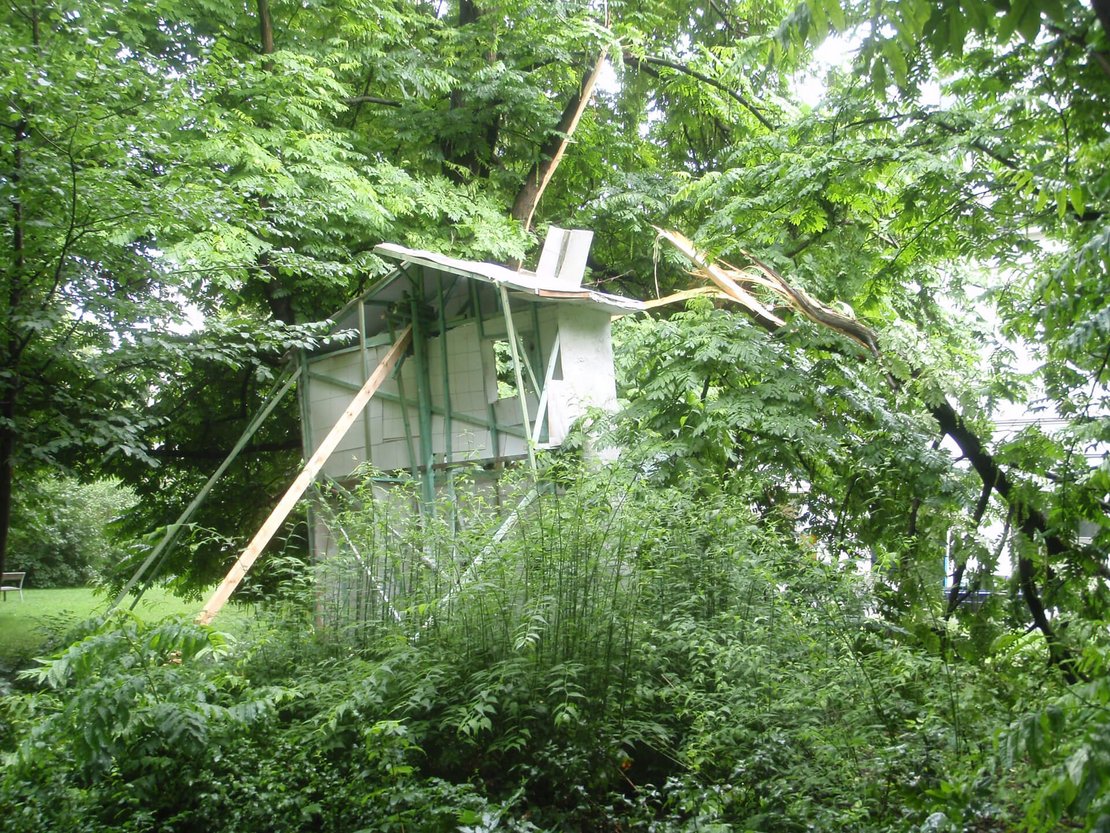 Markus-Lutter_Bildhauerei_Kulisse_2011_0